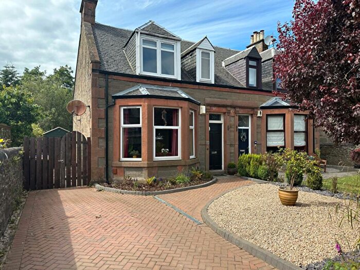 4 Bedroom Semi-Detached House To Rent In Lintrathen Gardens, Dundee, DD3
