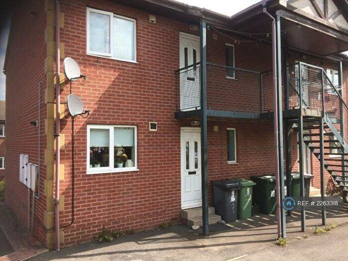 1 Bedroom Flat To Rent In Skelmanthorpe, Huddersfield, HD8