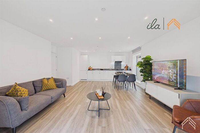 2 Bedroom Flat To Rent In Pemberton House, Sherborne Place, B16
