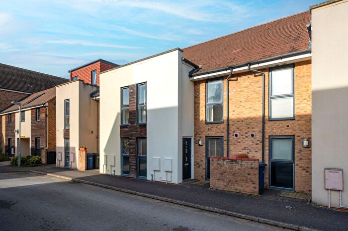 3 Bedroom Terraced House For Sale In Burlton Road, Cambridge, CB3