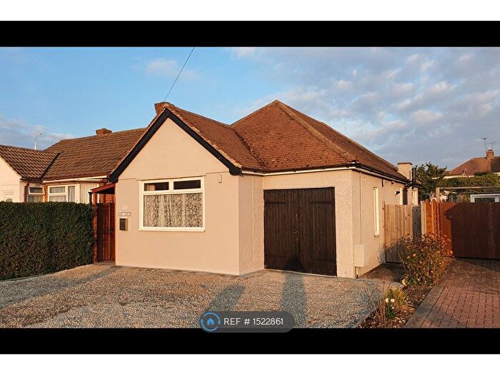 2 Bedroom Bungalow To Rent In Hampton Pier Avenue, Herne Bay, CT6