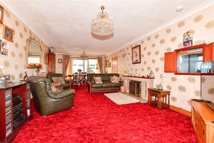 3 Bedroom Detached Bungalow For Sale In Coast Drive, Lydd-On-Sea, Romney Marsh, Kent, TN29