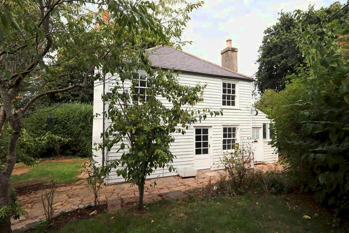 3 Bedroom Detached House For Sale In Hooe Road, Ninfield, TN33