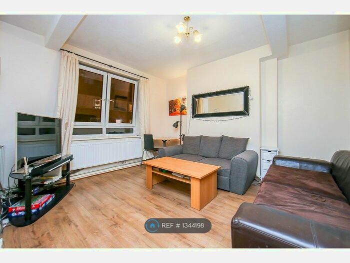 3 Bedroom Flat To Rent In London, London, SE16