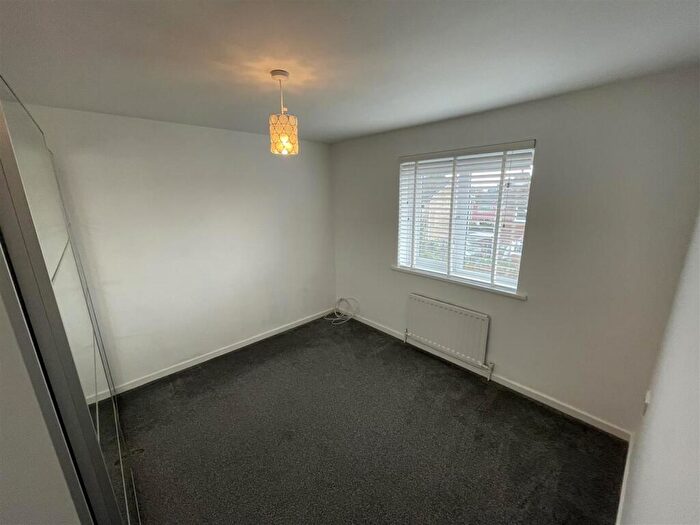 3 Bedroom Terraced House For Sale In Satley Gardens, Longbank, Gateshead, NE9