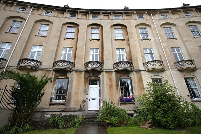 2 Bedroom Flat To Rent In Royal Crescent, Weston Super Mare, BS23