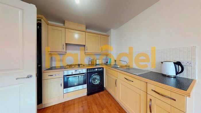 2 Bedroom Flat To Rent In Staines Road, Twickenham, TW2