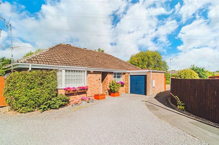 4 Bedroom Bungalow For Sale In Paddock Close, Haydon Wick, Swindon, SN25