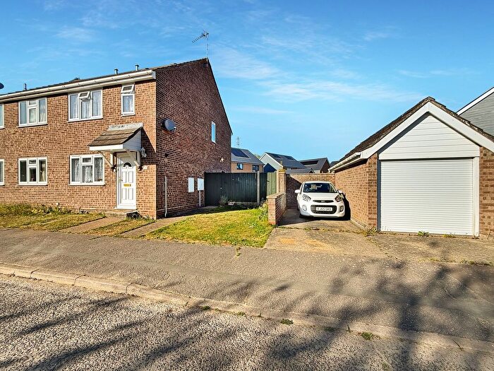 3 Bedroom Semi Detached House For Sale In Richard Avenue, Wivenhoe, Colchester, CO7