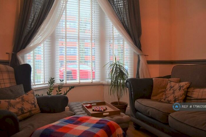 3 Bedroom Terraced House To Rent In New Zealand Road, Cardiff, CF14