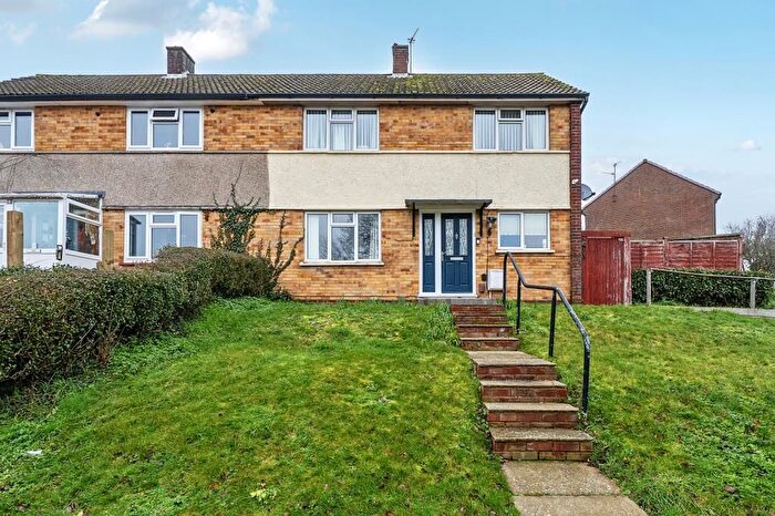 3 Bedroom Semi-Detached House For Sale In Newbury, Berkshire, RG14