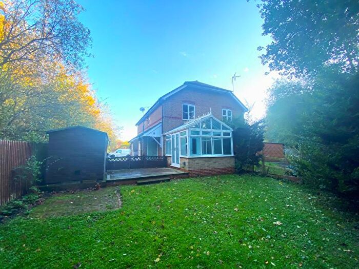 1 Bedroom Terraced House To Rent In Farnborough, GU14