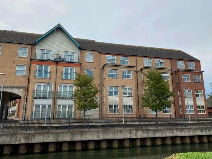 2 Bedroom Flat To Rent In Riverside Drive, Lincoln, LN5