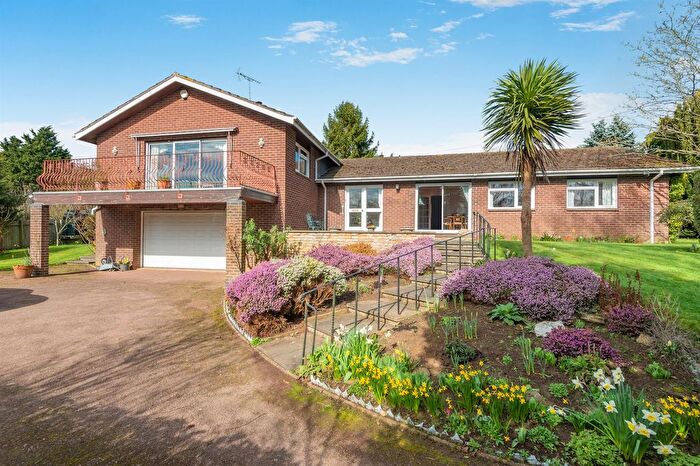 4 Bedroom Detached House For Sale In Peters Way, Bisbrooke, Oakham, LE15