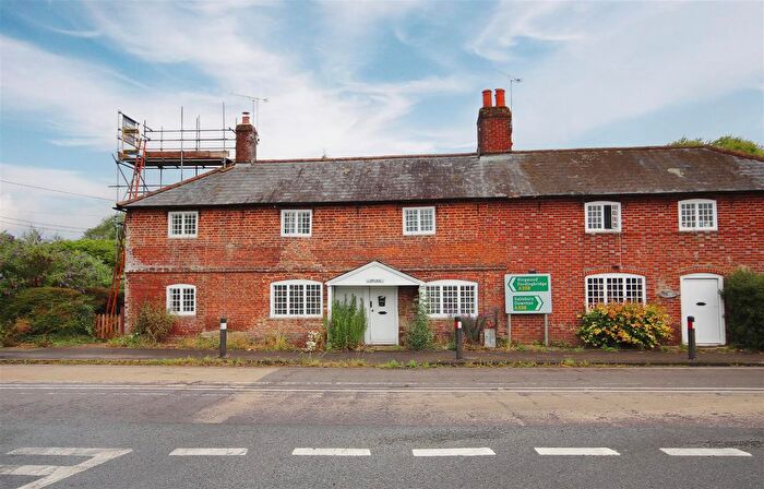 2 Bedroom Semi-Detached House To Rent In Salisbury Road, Breamore, Fordingbridge, SP6