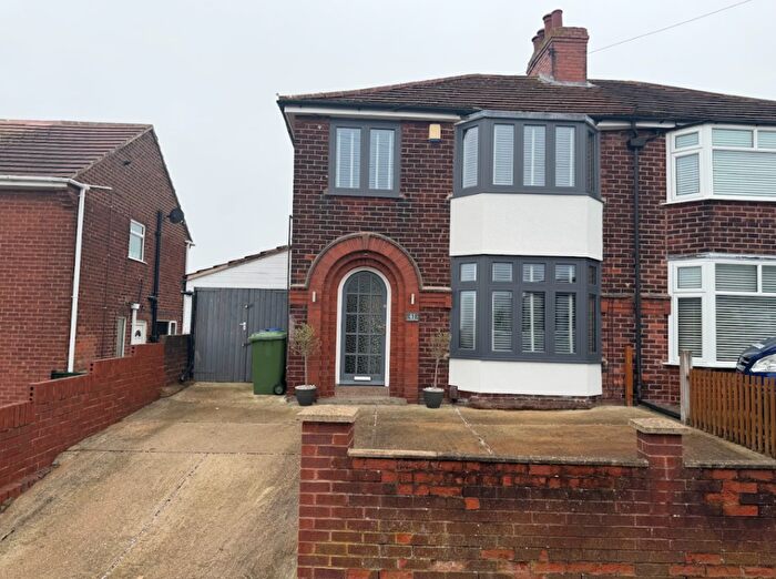3 Bedroom Semi-Detached House To Rent In Little Barn Lane, NG18