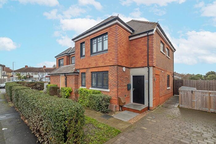 1 Bedroom Maisonette To Rent In Potters Grove New Malden, KT3