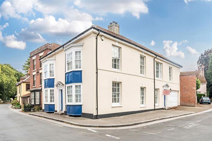 5 Bedroom Property For Sale In Castle Street, Portchester, Hampshire, PO16