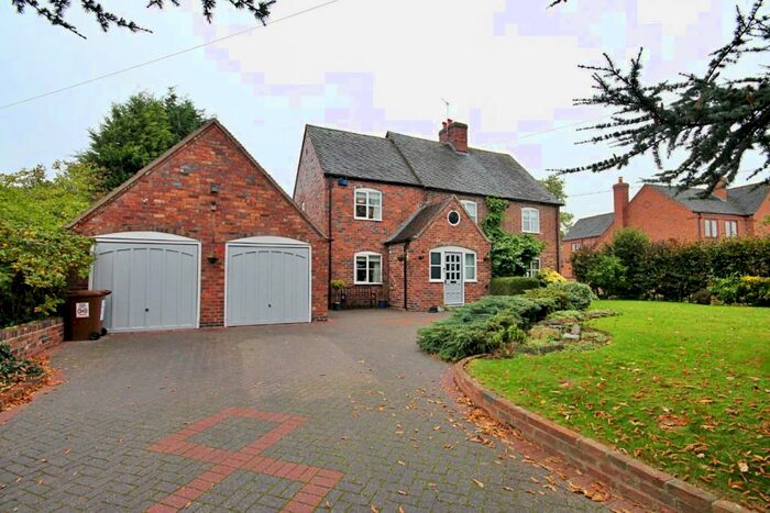 5 Bedroom Detached House For Sale In Haunton, Tamworth, B79
