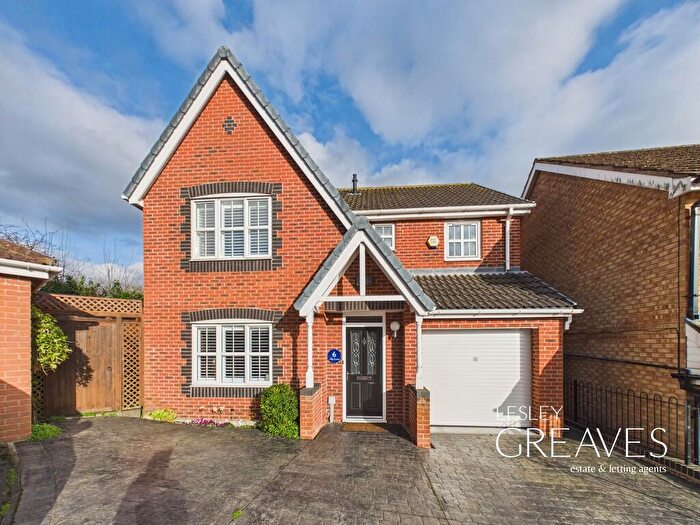 4 Bedroom Detached House For Sale In The Green, Carlton, Nottingham, NG4