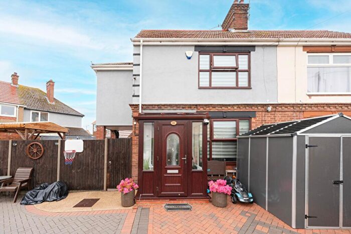 3 Bedroom End Of Terrace House For Sale In Sturdee Avenue, Great Yarmouth, NR30