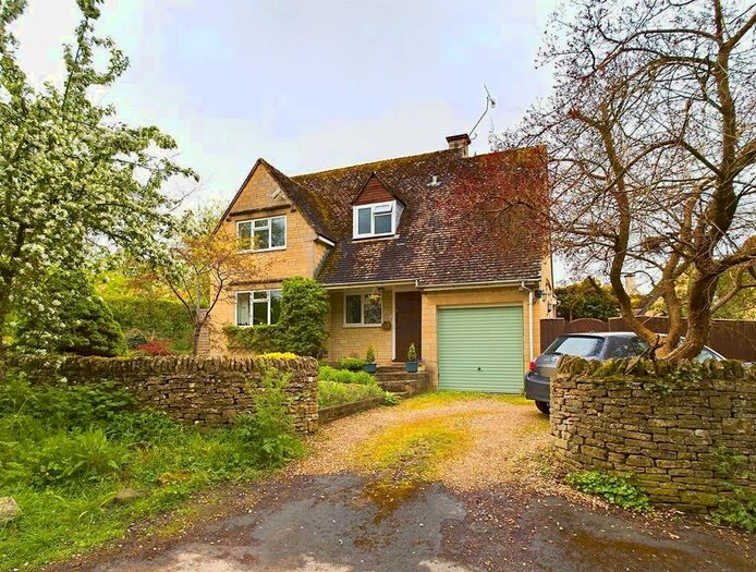 3 Bedroom Property For Sale In Court Close, Shipton-Under-Wychwood, Chipping Norton, OX7