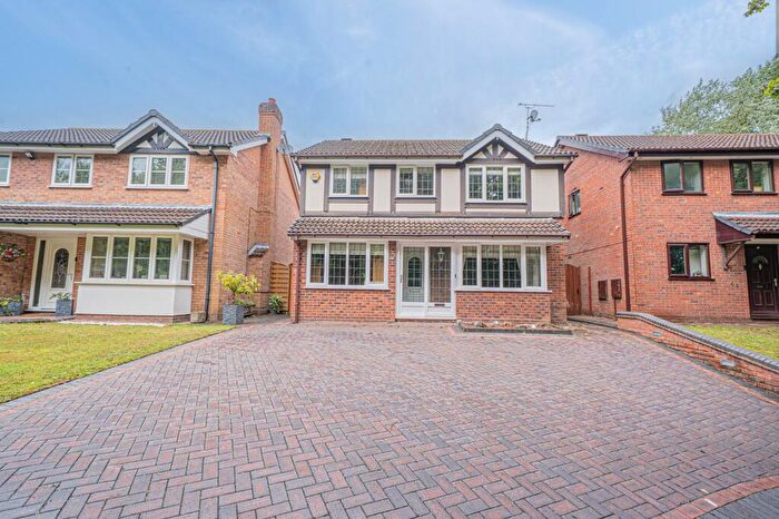 4 Bedroom Detached House For Sale In Whitford Drive, Shirley, B90