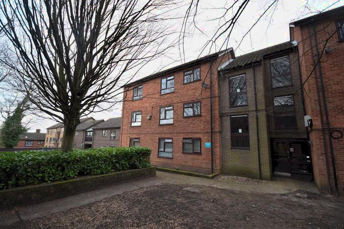 2 Bedroom Flat To Rent In Black Horse Opening, Norwich, NR3