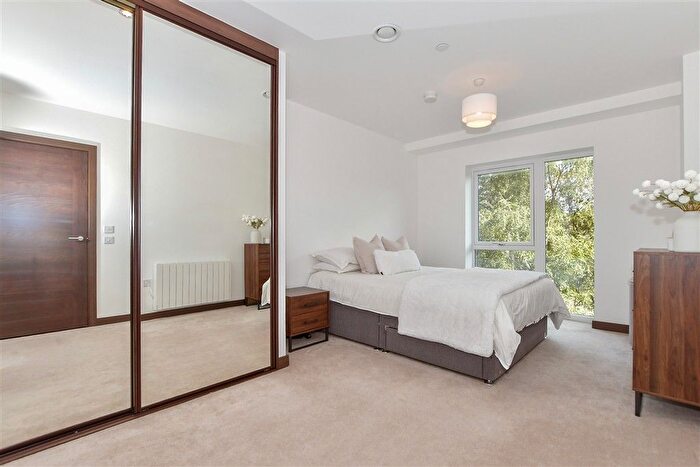 1 Bedroom Flat For Sale In Leander Heights, Mill Wood, Maidstone, Kent, ME14