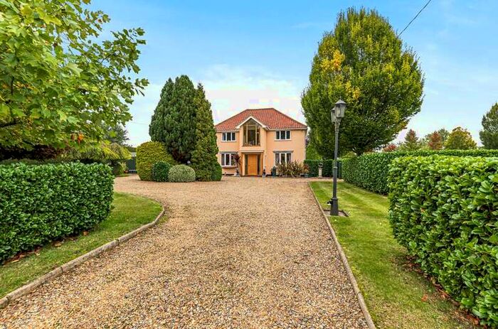 4 Bedroom Detached House For Sale In Newmans Green, Acton, Sudbury, Suffolk, CO10