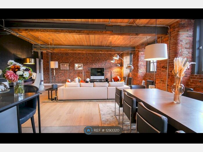 2 Bedroom Flat To Rent In Binns Place, Manchester M4