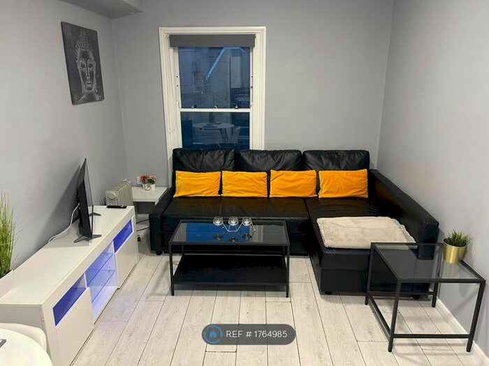 1 Bedroom Flat To Rent In Bond Street, Brighton, BN1