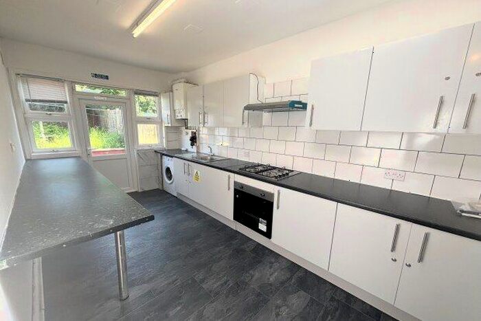 4 Bedroom Property To Rent In Foster Street, Bristol, BS5