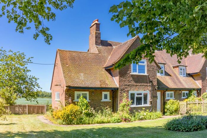 3 Bedroom Cottage To Rent In West Tisted, Alresford, SO24