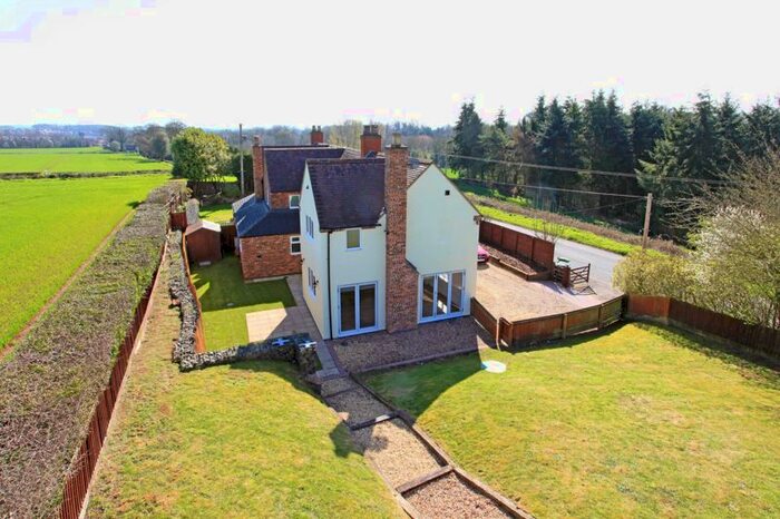 4 Bedroom Semi-Detached House For Sale In Mount Pleasant, Shifnal, TF11