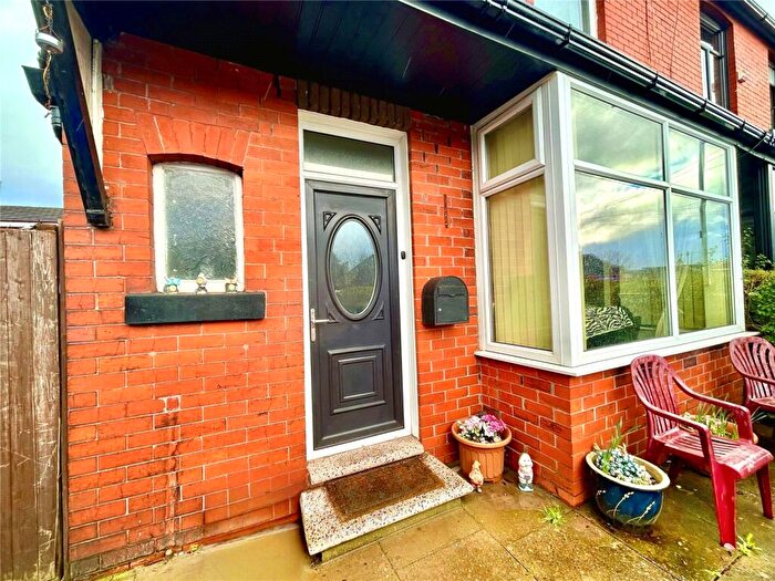 3 Bedroom Semi Detached House For Sale In Moston Lane East, Manchester, Greater Manchester, M40