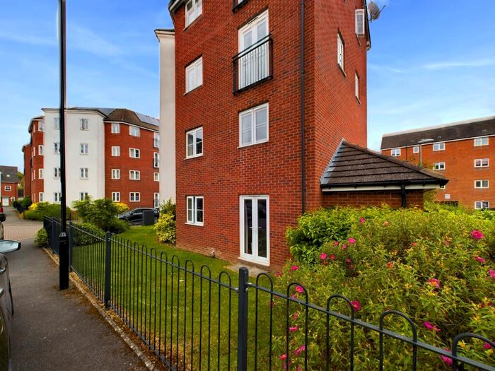 2 Bedroom Flat For Sale In Poppleton Court, Earlsdon, Coventry, CV1