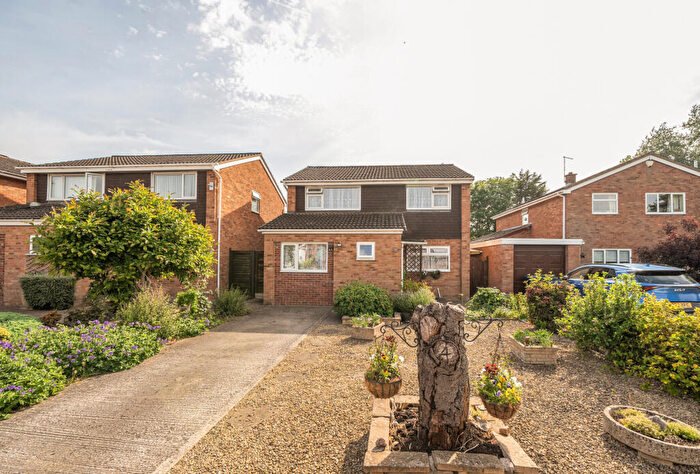 4 Bedroom Detached House For Sale In Battle Road, Tewkesbury, Gloucestershire, GL20