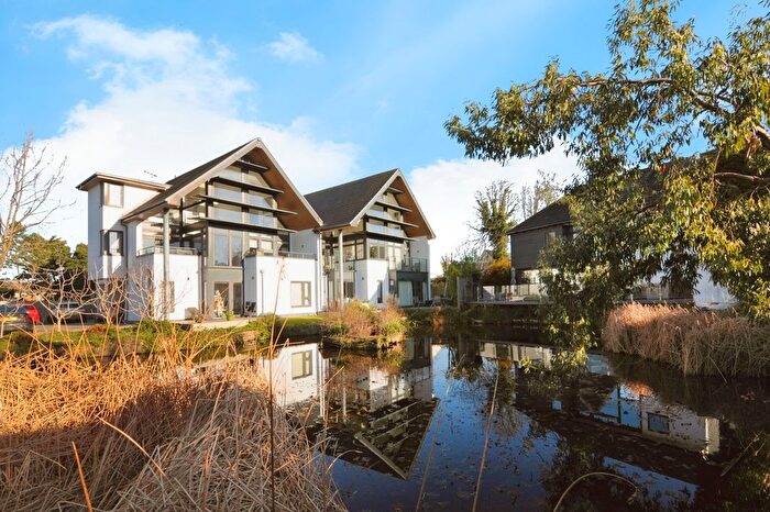 2 Bedroom Flat For Sale In Down Hall Road, Rayleigh, Essex, SS6