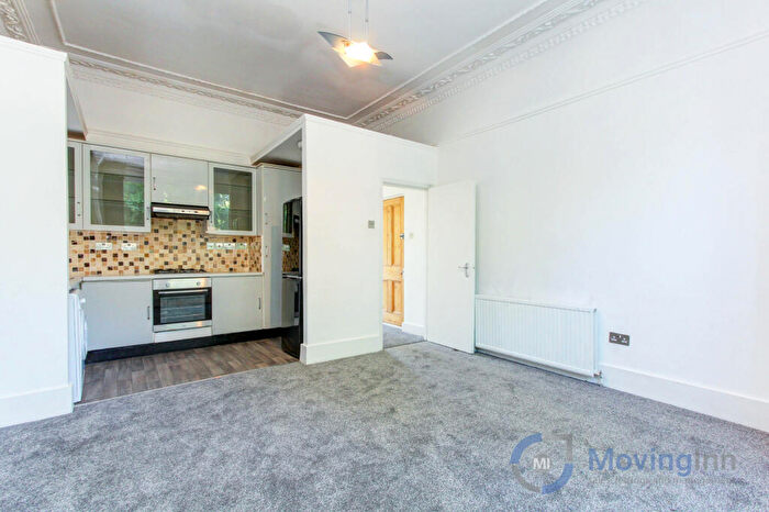 2 Bedroom Flat To Rent In Thurlow Park Road, West Dulwich, SE21