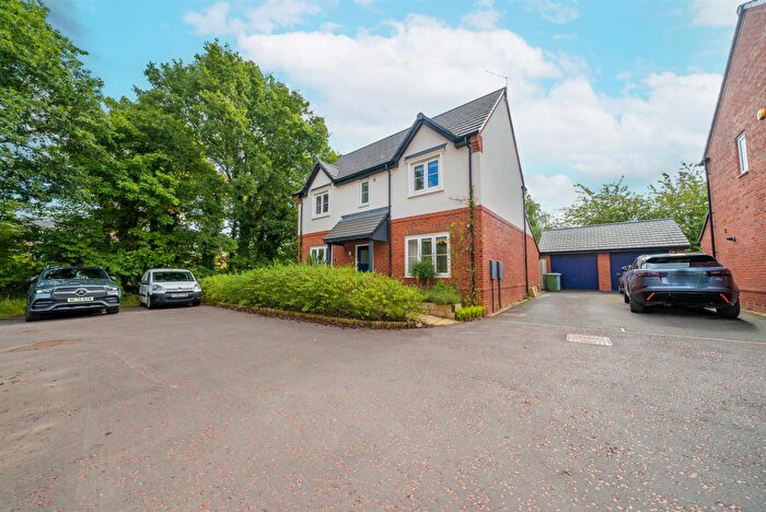 4 Bedroom Detached House For Sale In Lomas Way, Congleton, CW12