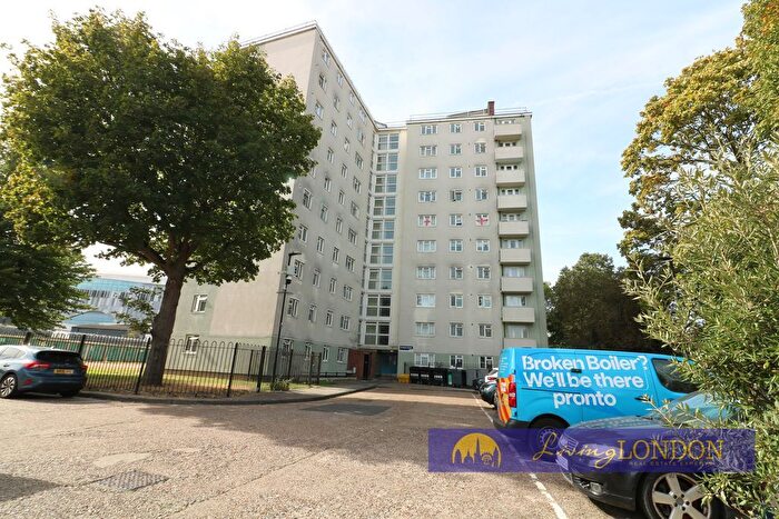 1 Bedroom Flat For Sale In Trulock Road, London, N17