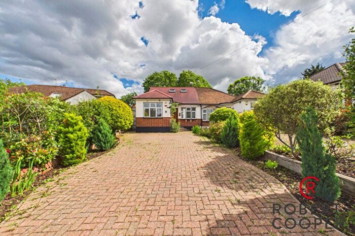 3 Bedroom Bungalow For Sale In Gerrard Gardens, Eastcote, HA5