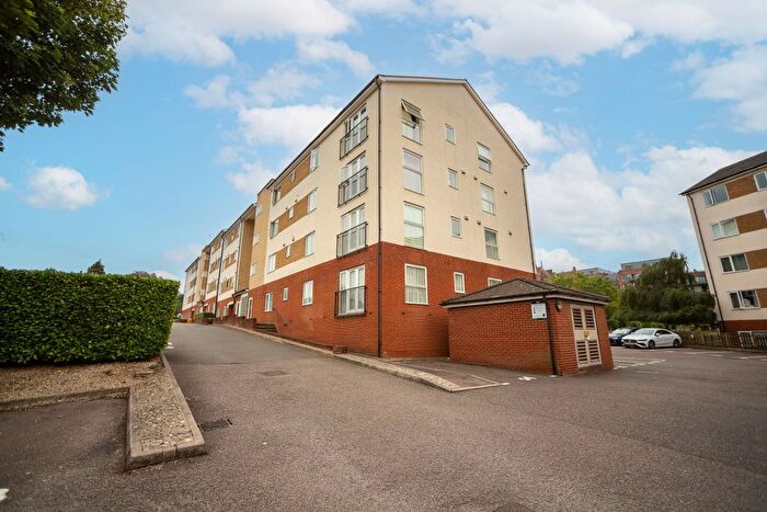 2 Bedroom Flat For Sale In Flat, Lee Heights, Maidstone, ME14
