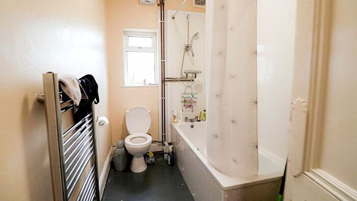 5 Bedroom Apartment To Rent In Brookfield Road, Bristol, BS6