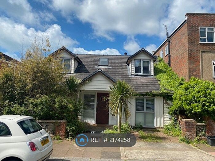 4 Bedroom Detached House To Rent In Chatsworth Road, Brighton, BN1