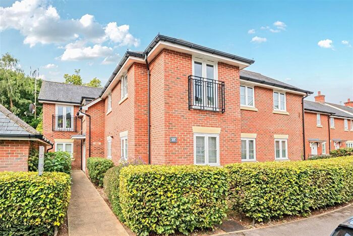 2 Bedroom Flat For Sale In Aldford House, Boundary Walk, Knowle, Hampshire, PO17