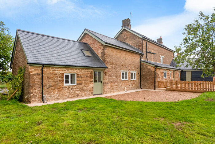 5 Bedroom Semi-Detached House To Rent In Banbury Road, Culworth, Banbury, Oxon, OX17