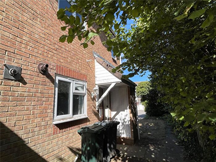 1 Bedroom Semi-Detached House To Rent In Chatsworth Road, Dartford, Kent, DA1