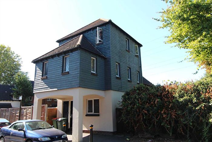 3 Bedroom End Terrace House To Rent In Jasper Road, London, E16
